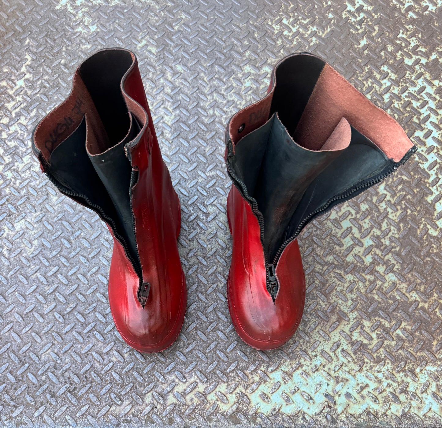 1980’s Blood Moon Dune Boots