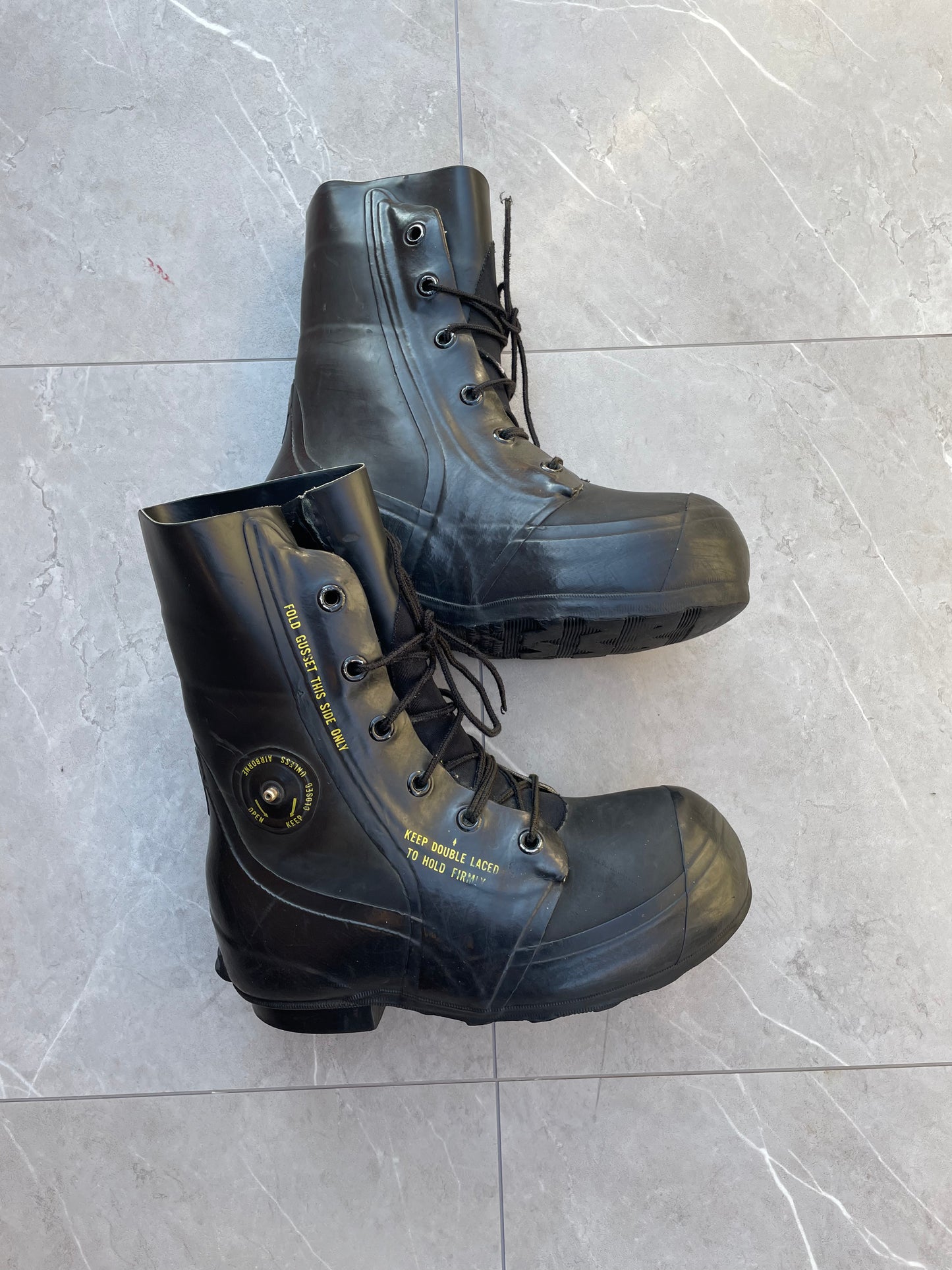 1970s/80s Vintage Mickey Mouse Bunny Combat Boots