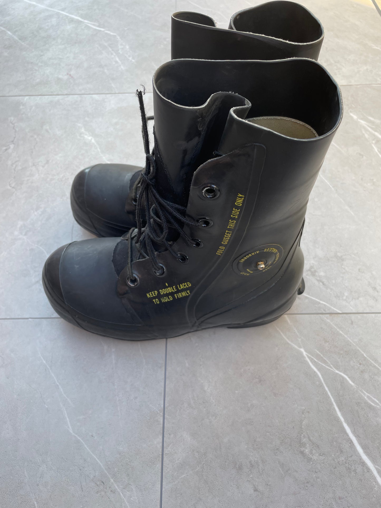 1970s/80s Vintage Mickey Mouse Bunny Combat Boots