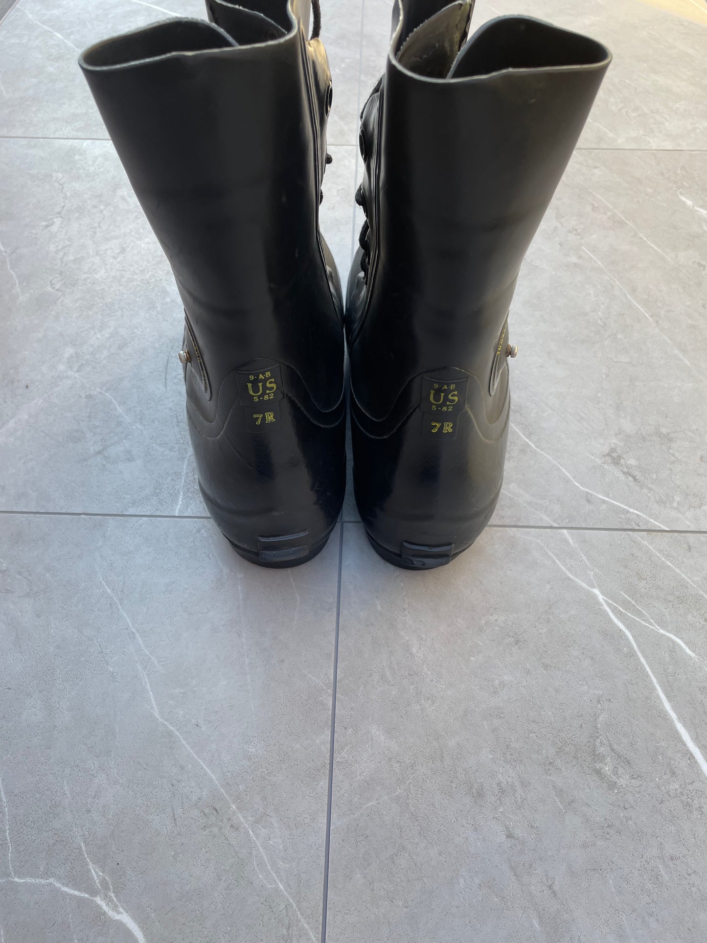 1970s/80s Vintage Mickey Mouse Bunny Combat Boots
