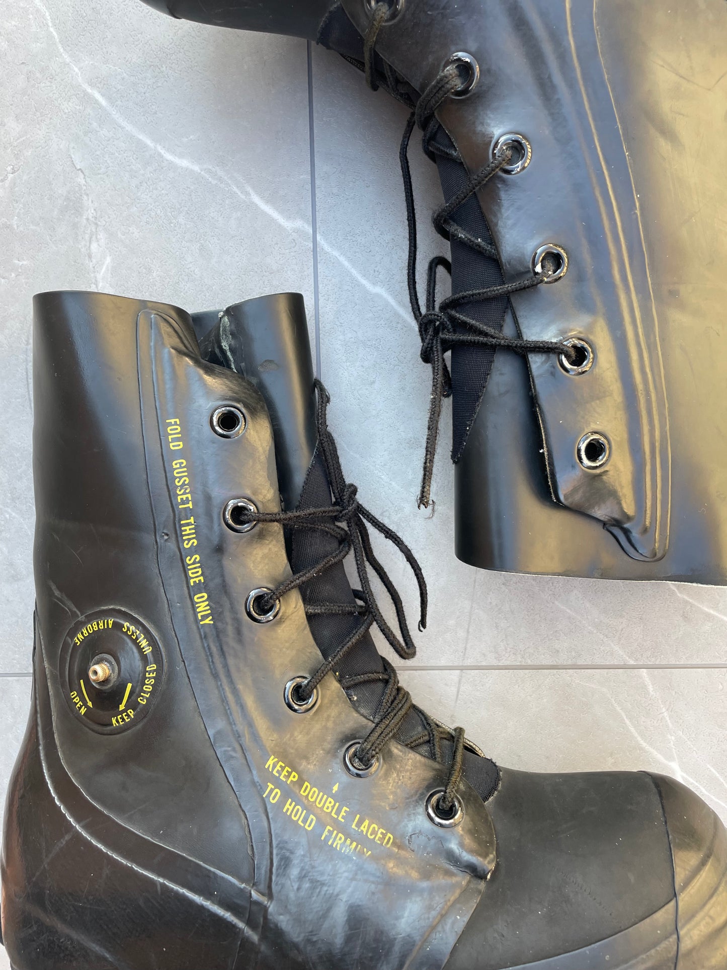 1970s/80s Vintage Mickey Mouse Bunny Combat Boots