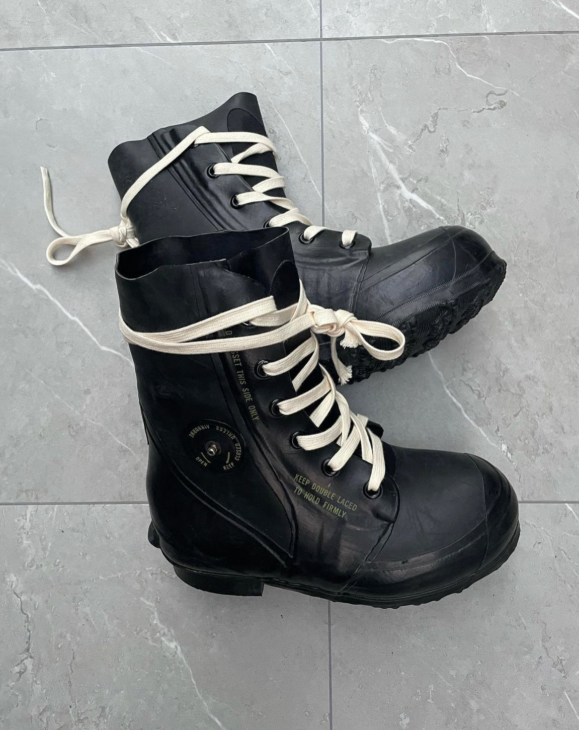 1970s/80s Vintage Mickey Mouse Bunny Combat Boots