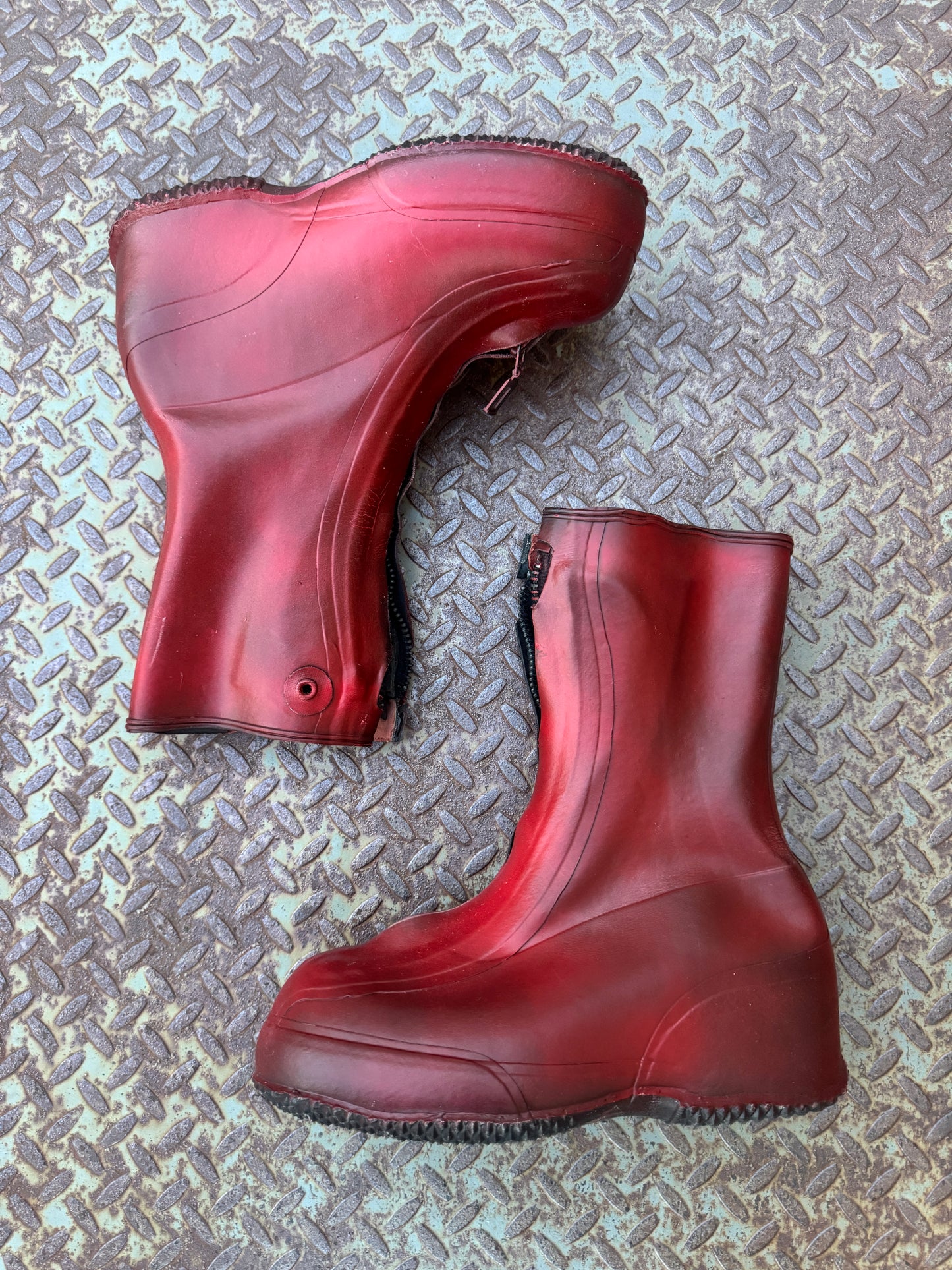 1980’s Blood Moon Dune Boots