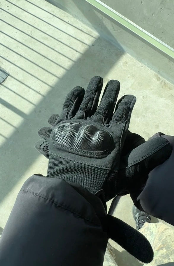 Armoured Knuckle Combat Gloves