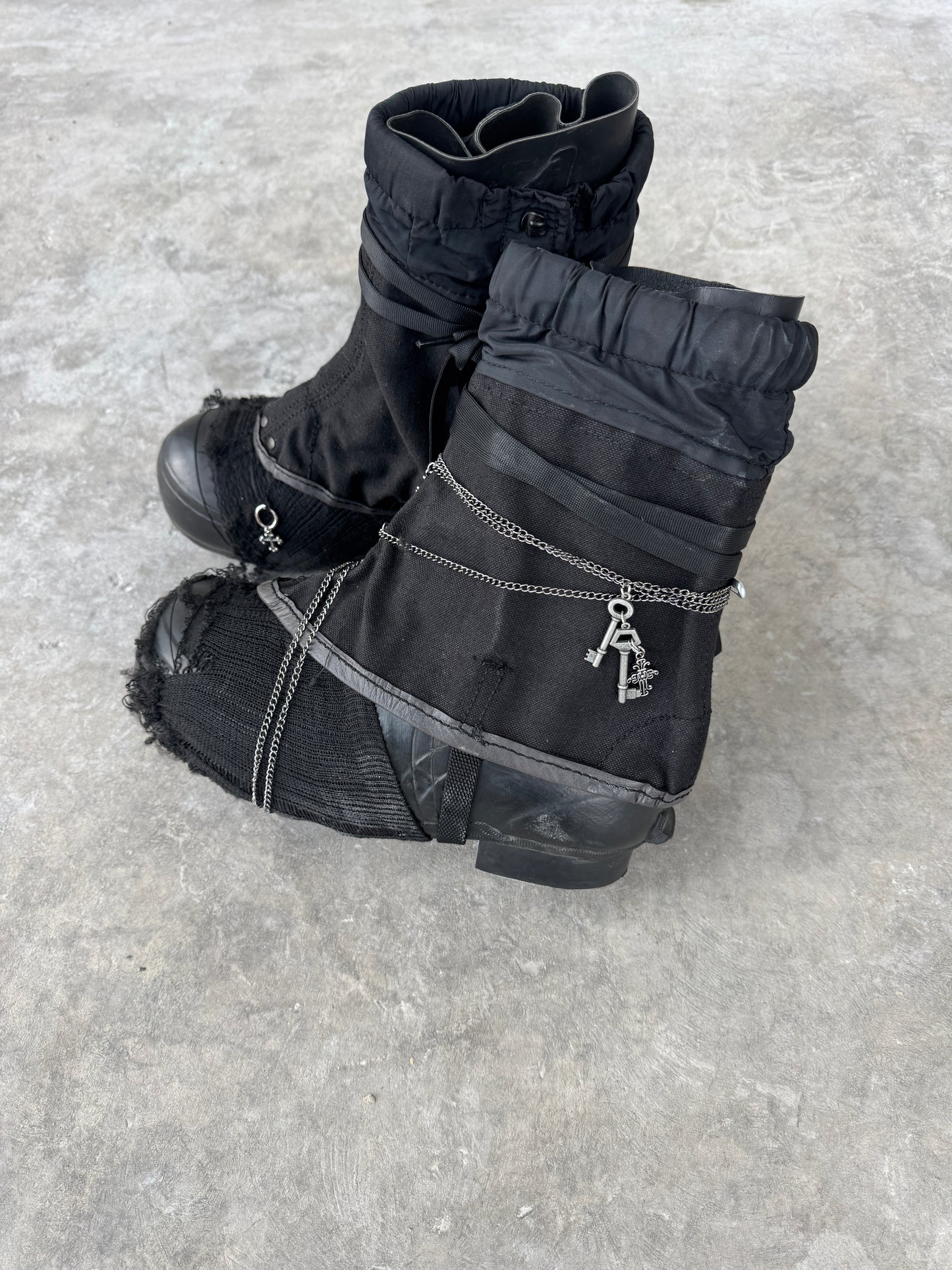 1990’s Raven Resurrection Boots