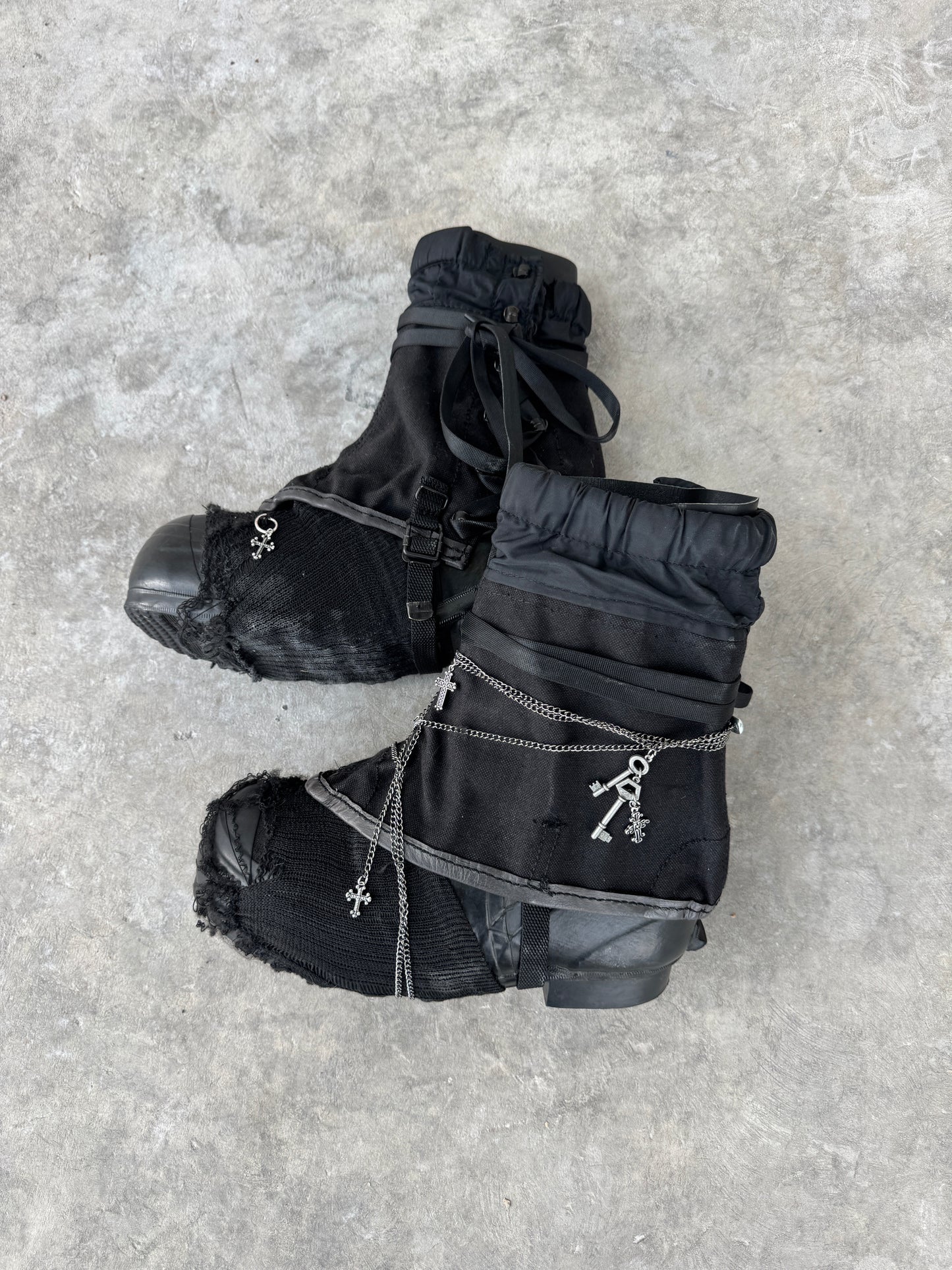 1990’s Raven Resurrection Boots