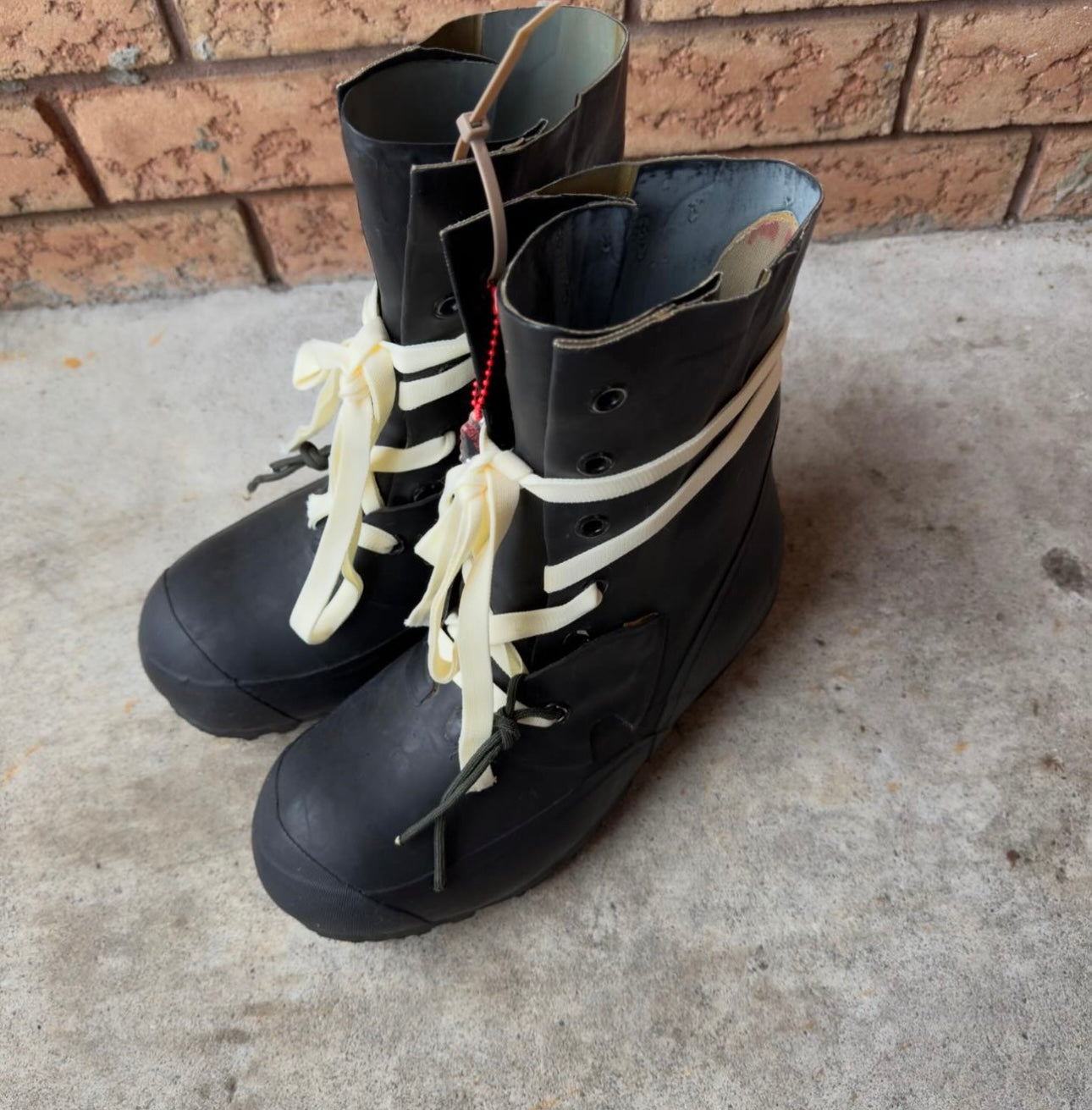 1970s/80s Vintage Rubber Bunny Mickey Boots