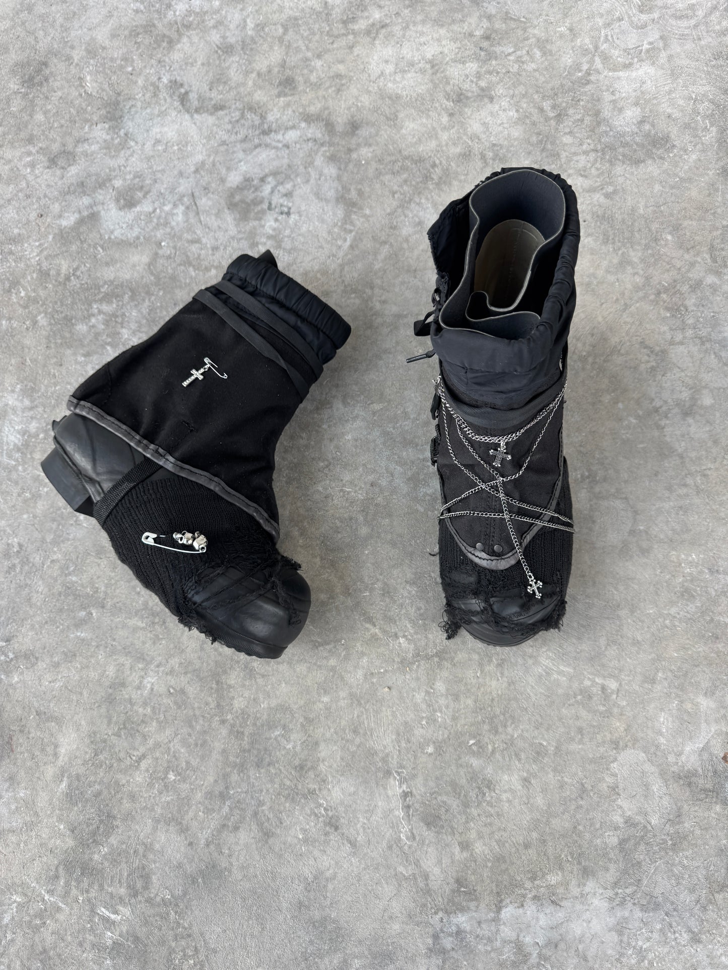 1990’s Raven Resurrection Boots