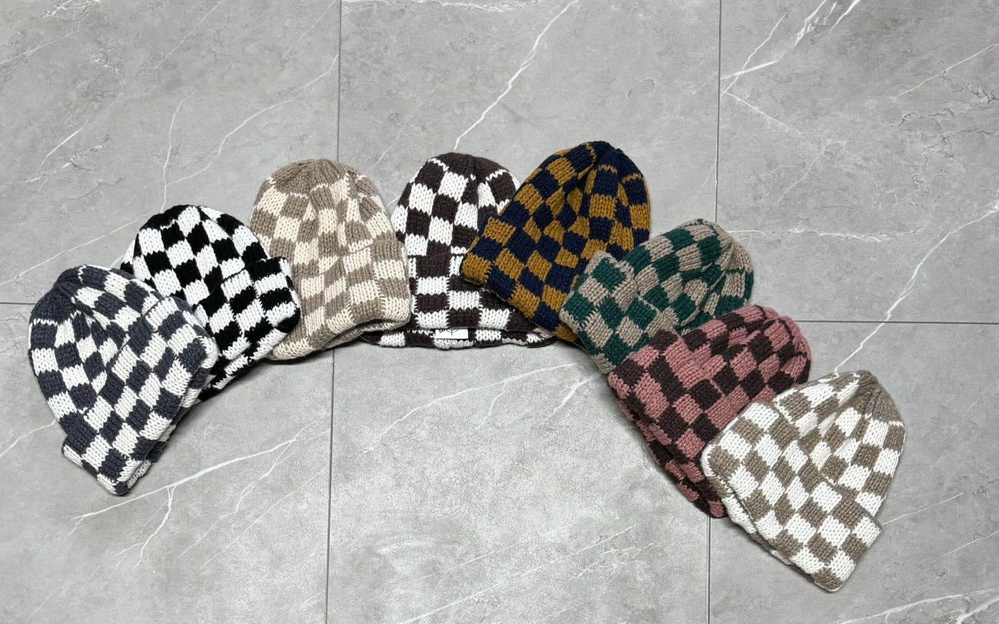 CHECKERED KNIT BEANIE