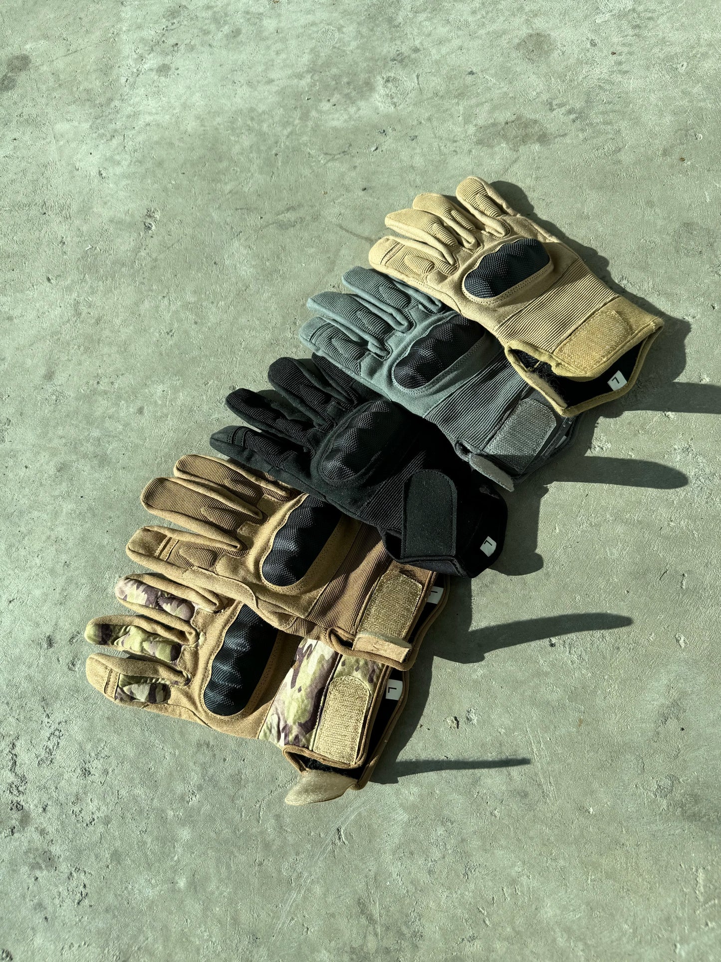 Armoured Knuckle Combat Gloves