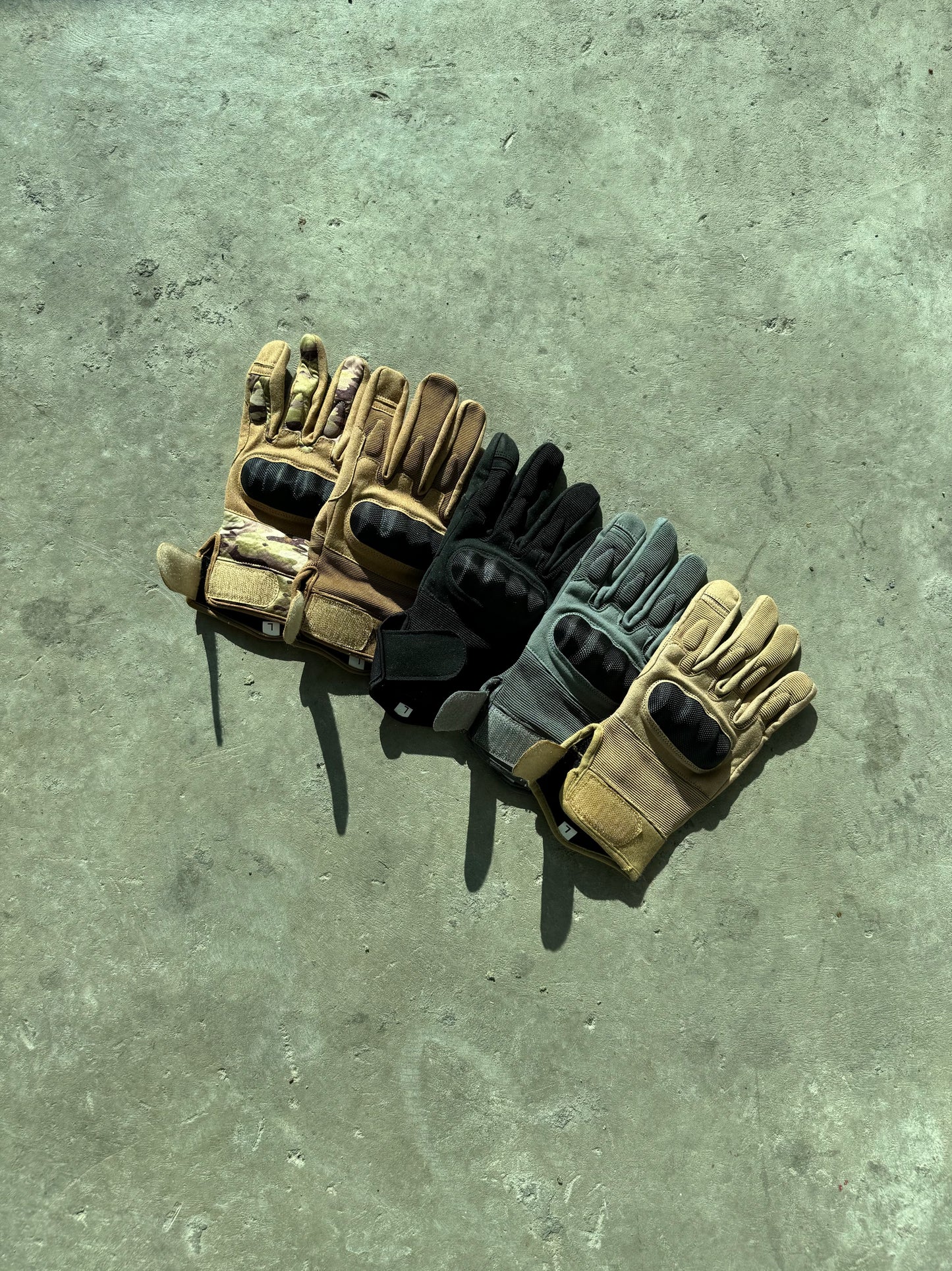 Armoured Knuckle Combat Gloves