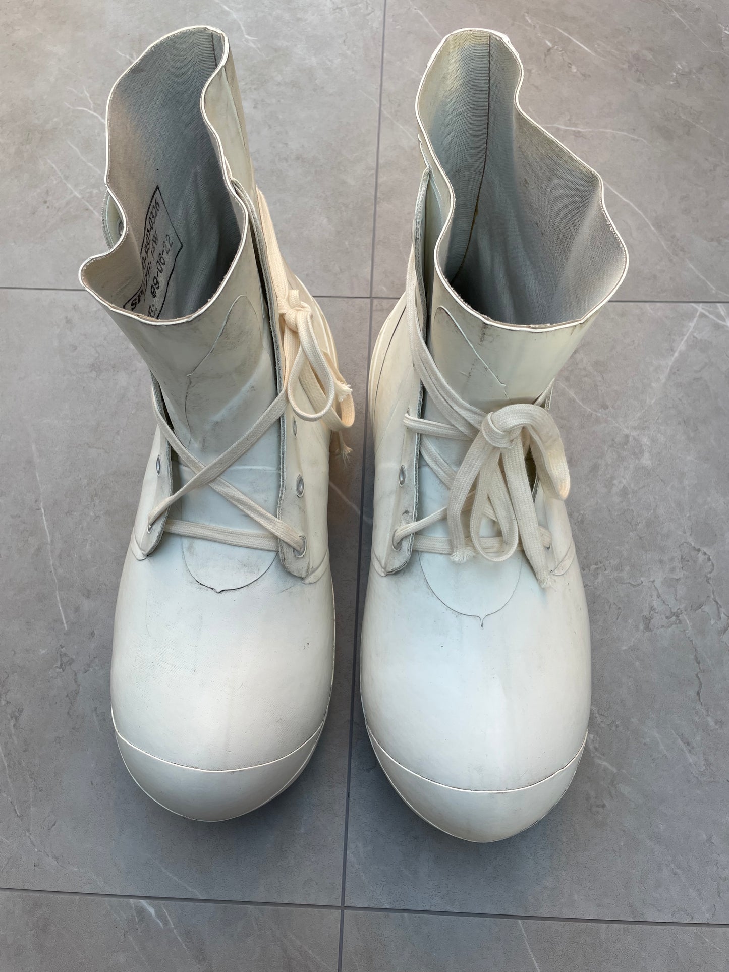 90s White Vintage Mickey Mouse Bunny Combat Boots